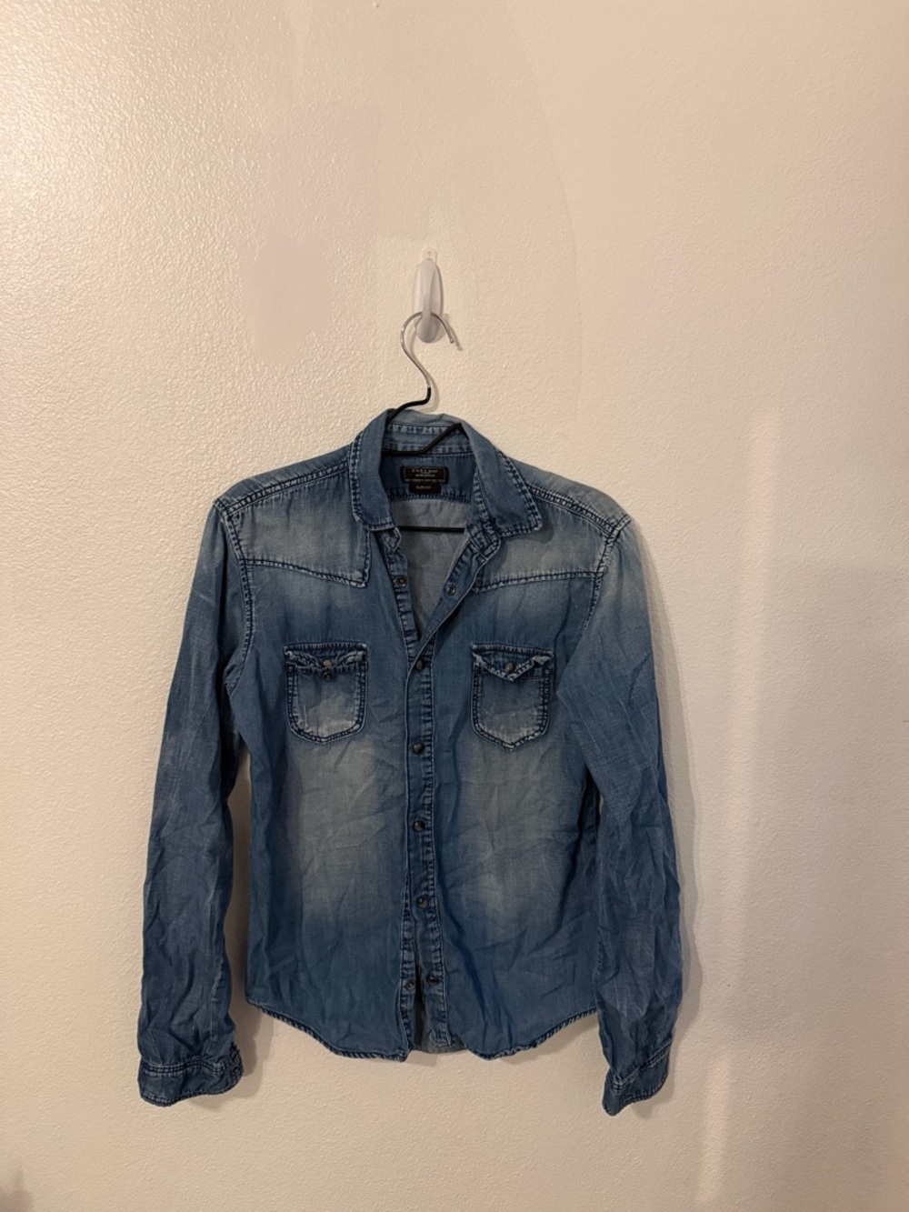 Light Wash Women's Denim Shirt Jacket - Casual Jean Jacket
